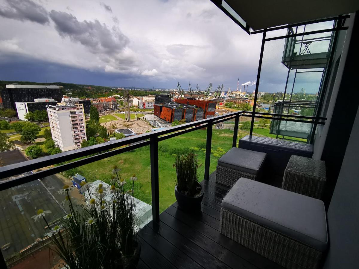 Walowa Tower Apartments Гданск Екстериор снимка