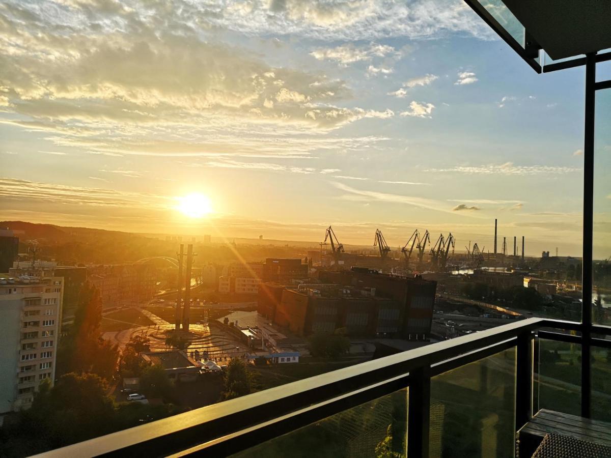 Walowa Tower Apartments Гданск Екстериор снимка